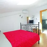 Ferienhaus Fuer 6 Personen Ca 90 Qm In Pula, Istrien Istrische Riviera